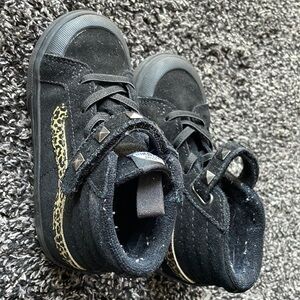 Toddler size 9 high top leopard vans
